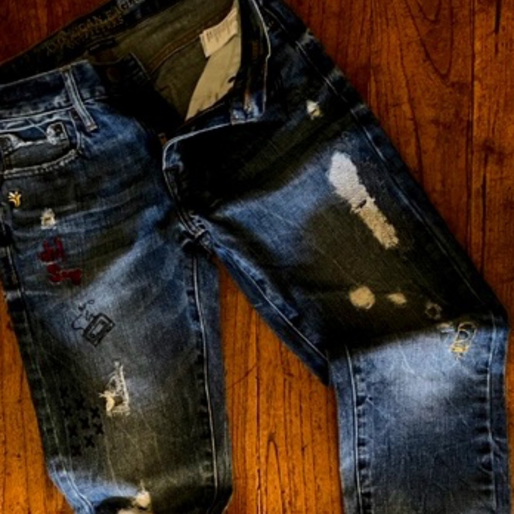 Women's American Eagle Distressed Embroidered Skinny Camera "Snap" Jeans 28 x 30